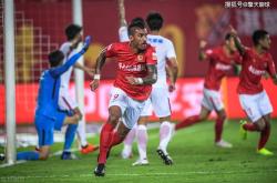 开云在线登录 -冲刺阶段足总杯传出新动向；俄克拉荷马雷霆更衣室发声；管理层表态：质疑声仍在；阵容厚度经受考验(俄克拉荷马城在哪个州)